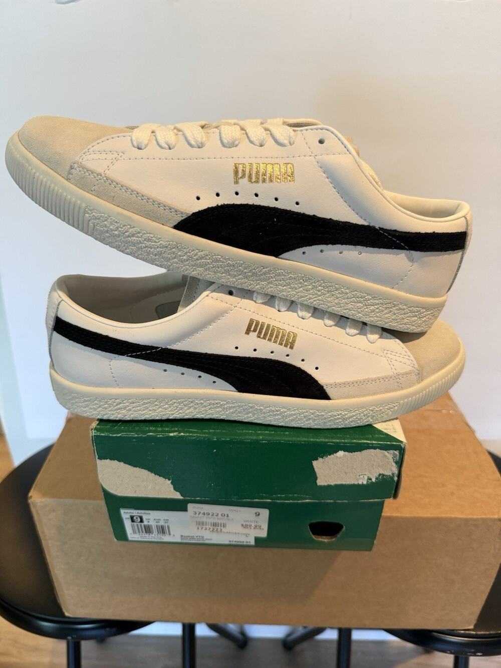 Size 9 - Puma Basket Vintage White Black